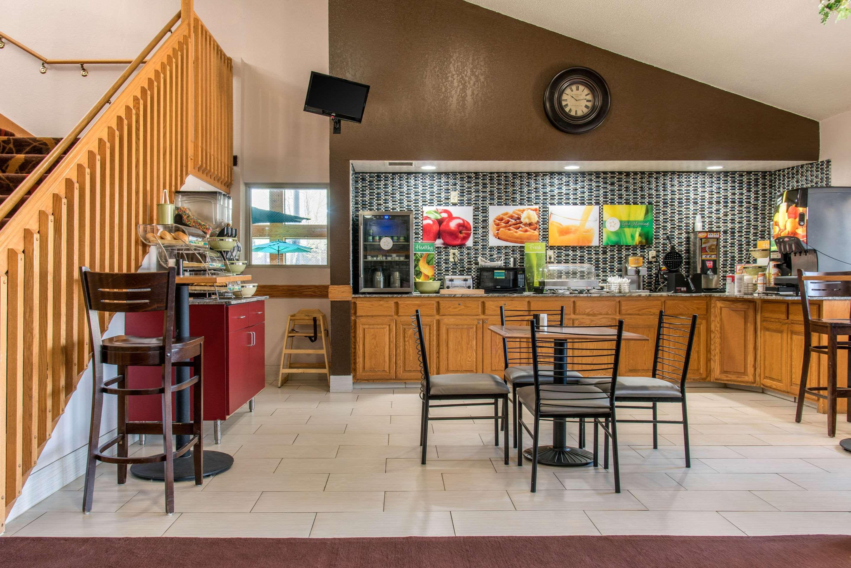 Lexington Inn And Suites New Prague Экстерьер фото